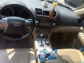 廈門精品一手車 急售2012款豐田漢蘭達3.5L自動四驅(qū)7座豪華導航版